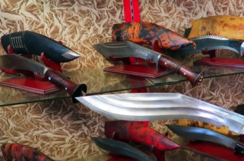 khukuri-making