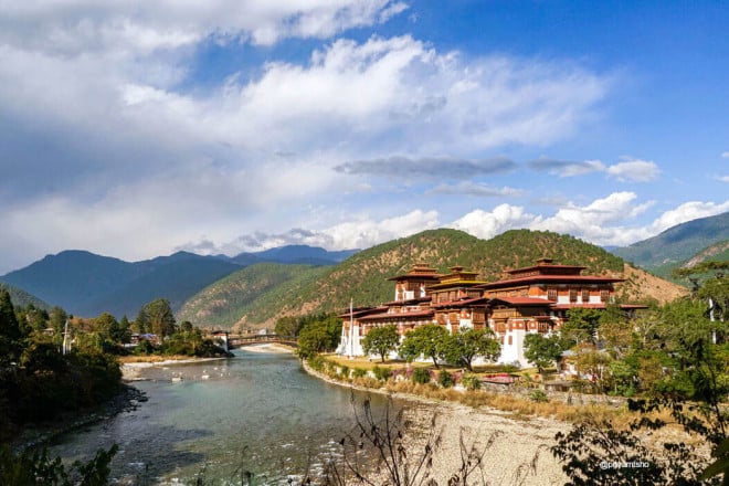 punakha-dzong-bhutan