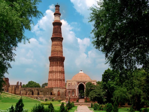 qutub-minar